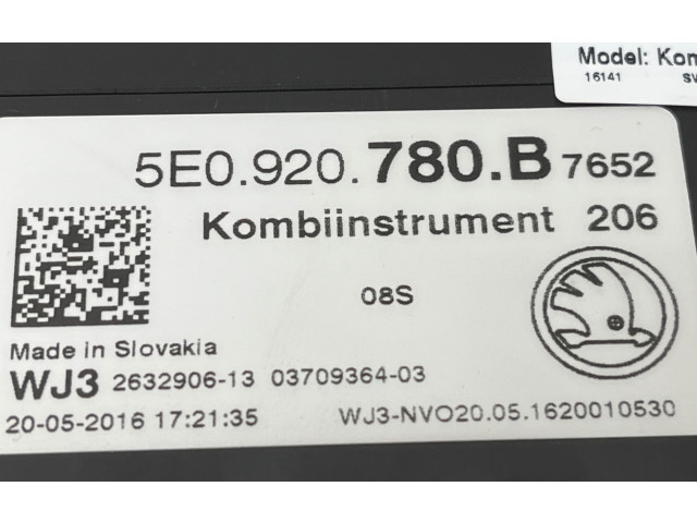 Панель приборов 5E0920780B Skoda Octavia Mk3 (5E)
