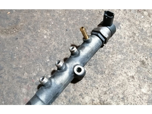 Топливная рампа 30750409, 0281002712   Volvo XC90  