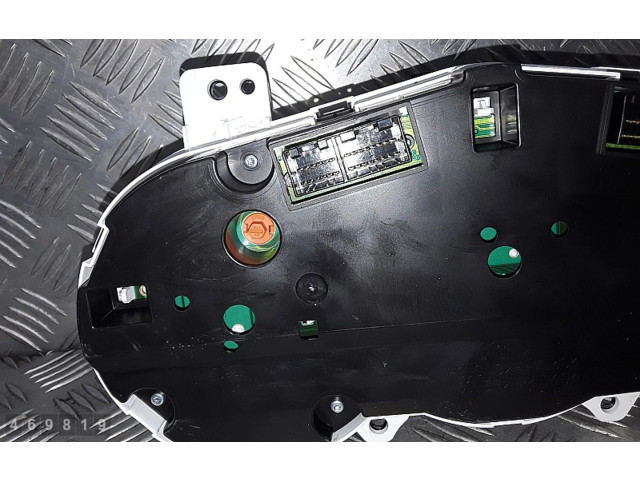 Přístrojová deska  KIA Venga 2012 940011P191  