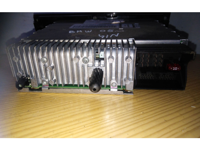 Радио/ проигрыватель CD/DVD / навигация