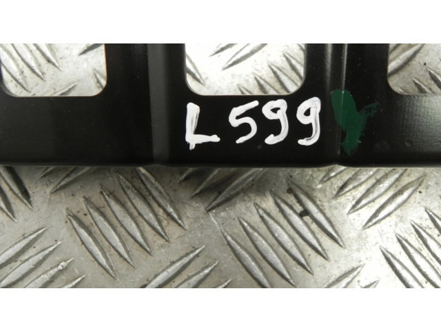 Кронштейн охладителя EGR