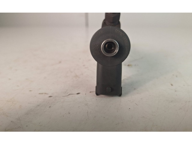 Форсунка 338002A400    Hyundai Getz  D4FA 