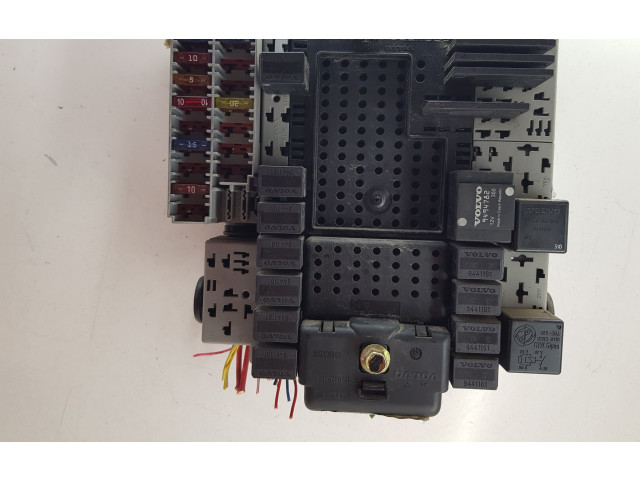 Дисплей 8622520 Volvo V70