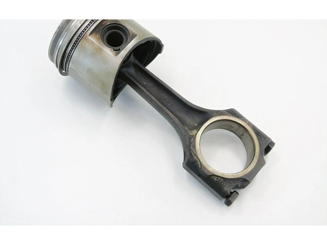 Píst 7926 Audi 100 200 5000 C2