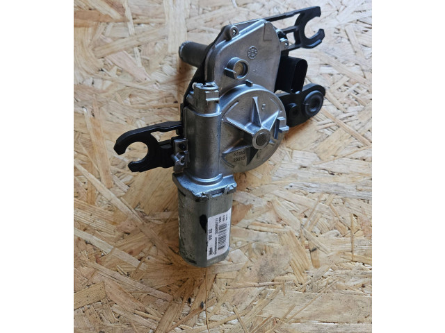 Моторчик заднего дворника 5G0955711, W000038532    Volkswagen Golf VII
