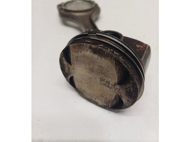 Поршень с шатуном 04EC, 604EBK Volkswagen Golf VII