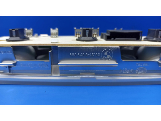 Фонарь освещения передних мест