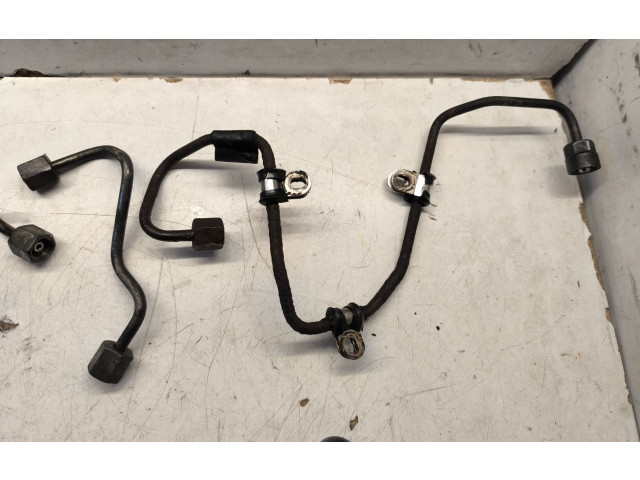 Vstřikovací lišta 03L130089 Volkswagen Transporter - Caravelle T5 CFCA