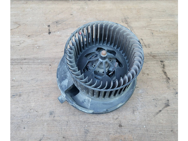 Вентилятор печки 1K1819015, 1K1819015C Volkswagen Caddy