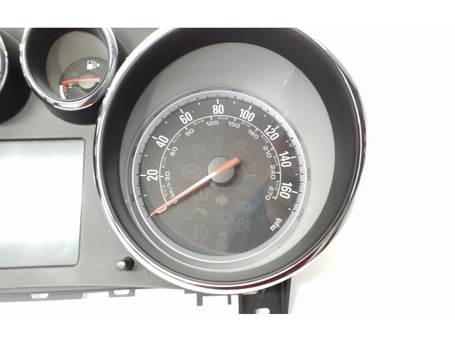 Přístrojová deska Opel Zafira C 2015 13460586