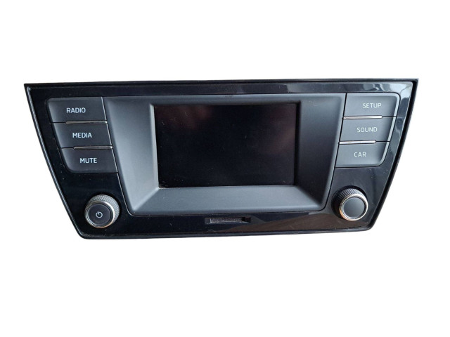 Радио/ проигрыватель CD/DVD / навигация 6V0035867D    Skoda Fabia Mk3 (NJ)