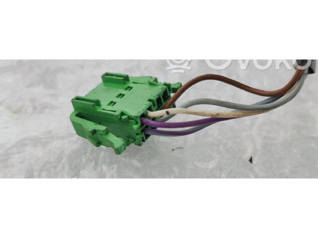 Зеркало электрическое Volkswagen New Beetle 1998 - 2011 года