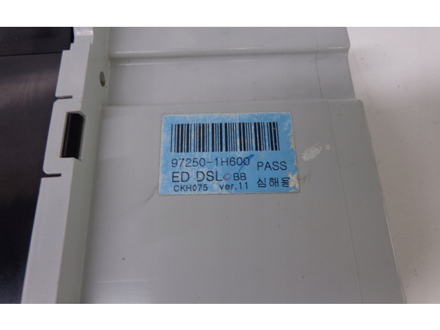 Блок управления климат-контролем 1H600   KIA Ceed