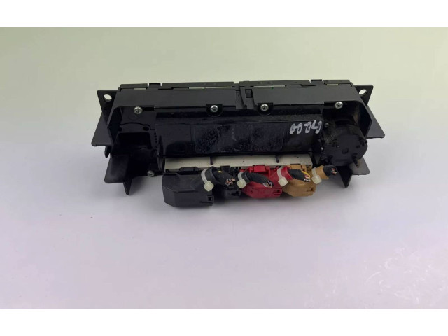 Блок управления климат-контролем Skoda Octavia Mk1 (1U)