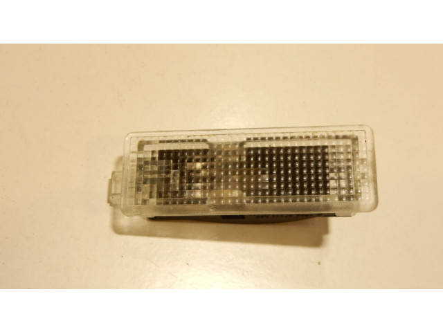 Другой фонарь салона