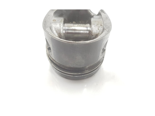 Píst 038107065EM, 038107065EM Volkswagen PASSAT B5.5 AVF