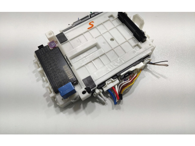 Блок предохранителей Suzuki Ignis