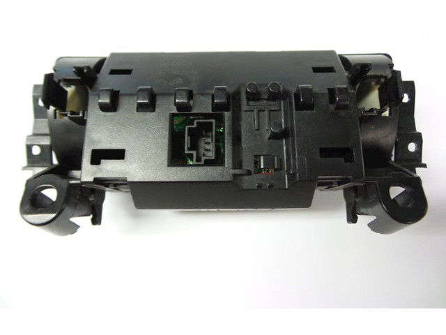 Дисплей    2118300285, 2118300285   Mercedes-Benz E AMG W211