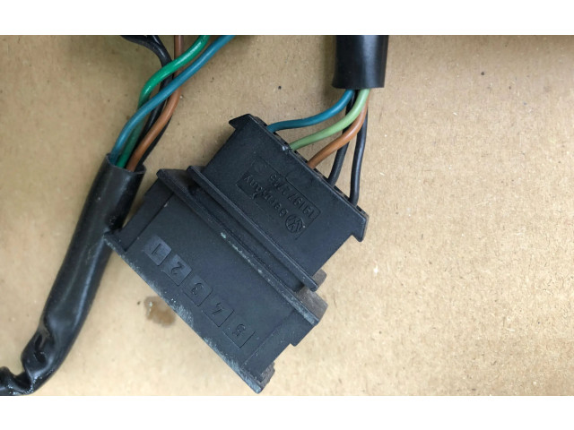 Зеркало электрическое        Skoda Octavia Mk1 (1U)  1996 - 2004 года   