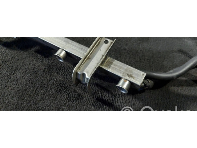 Топливная рампа Saab 9-5 2.0