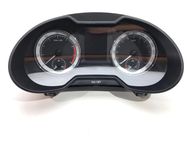 Панель приборов 5E0920740D   Skoda Octavia Mk3 (5E)       