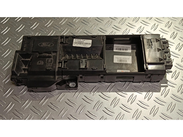 Блок предохранителей GK2T14B144HA Ford Tourneo Custom