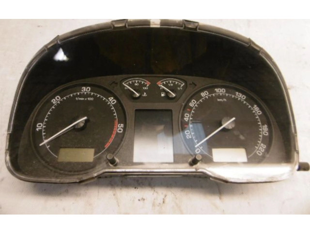 Панель приборов Skoda Octavia Mk1 (1U)