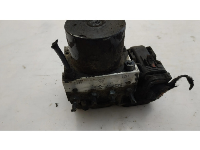 Блок АБС 6R0907379C, 6R0614117D Skoda Roomster (5J) 2006-2015 года