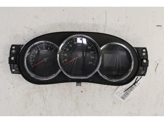 Панель приборов    Dacia Logan II       