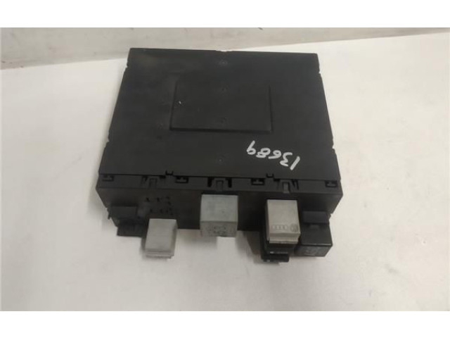 Блок предохранителей  8P0907279A, 8P0907279A   Audi A3 S3 8P    