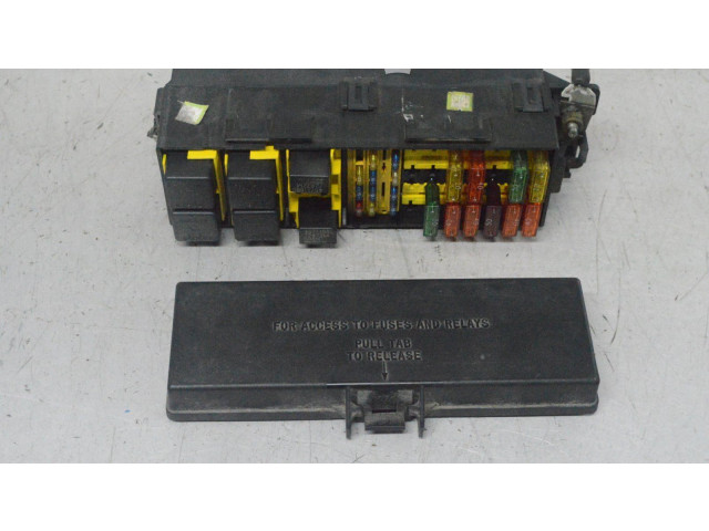 Блок предохранителей    Jeep Cherokee    