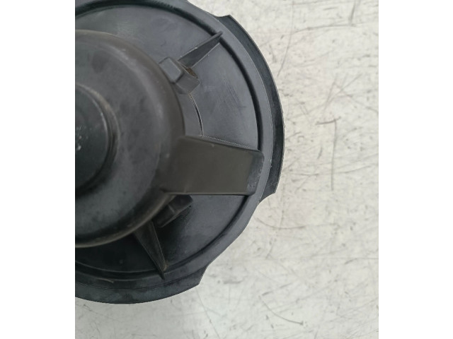 Вентилятор печки    1H1819021   Volkswagen Golf III