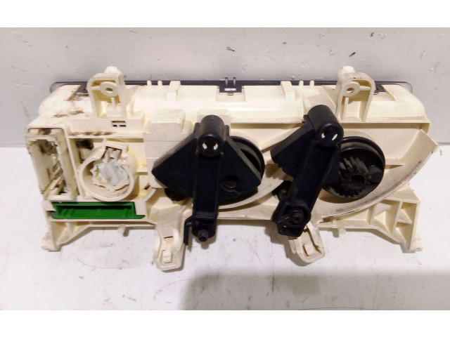 Блок управления кондиционера воздуха / климата/ печки (в салоне) 8200147160 Renault Clio II