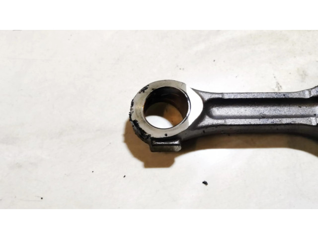 Ojnice Chevrolet Captiva 2.0