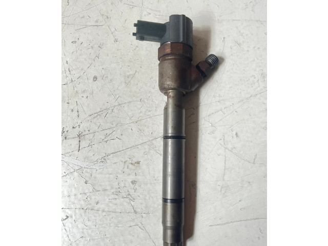Vstřikovač 0445110320, 338002A900 Hyundai i30 pro naftový motor 1.6