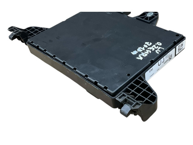 Pojistková skříňka 13368651 Opel Zafira C 2014