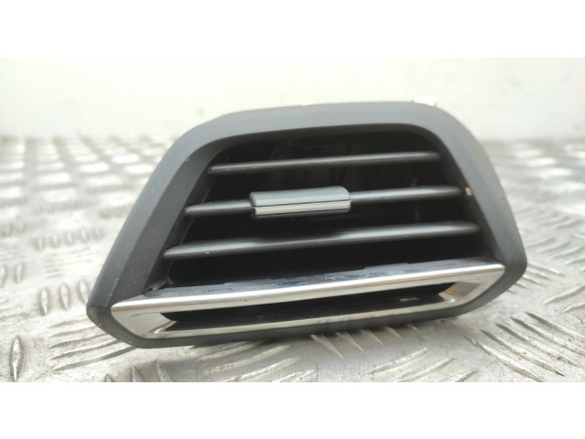 Боковая воздушная решётка