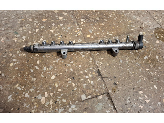 Топливная рампа 30777759, 0445215025   Volvo XC60  