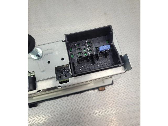 Дисплей    10879786   MG ZS