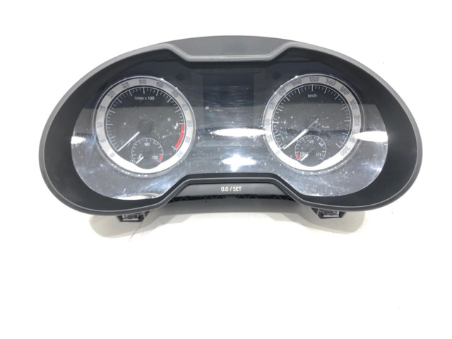 Панель приборов 5E0920741E Skoda Octavia Mk3 (5E)