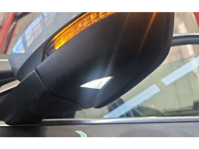 Зеркало электрическое        Skoda Karoq  2017 -  года   