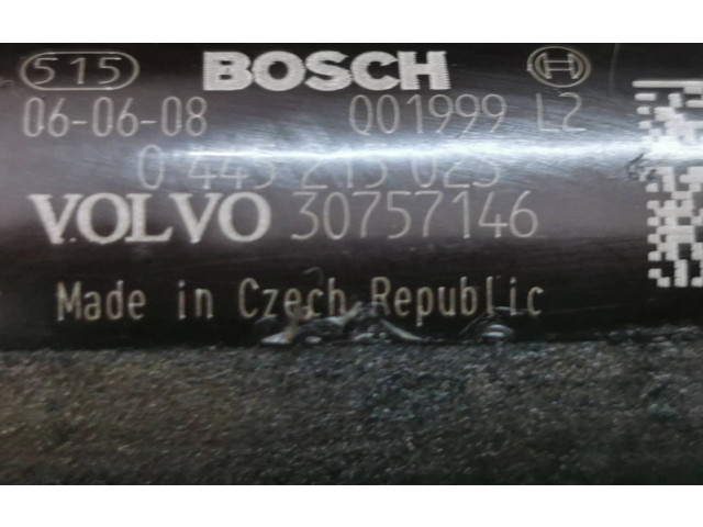 Топливная рампа 30757146, 001999L2   Volvo S60   для двигателя D5244T