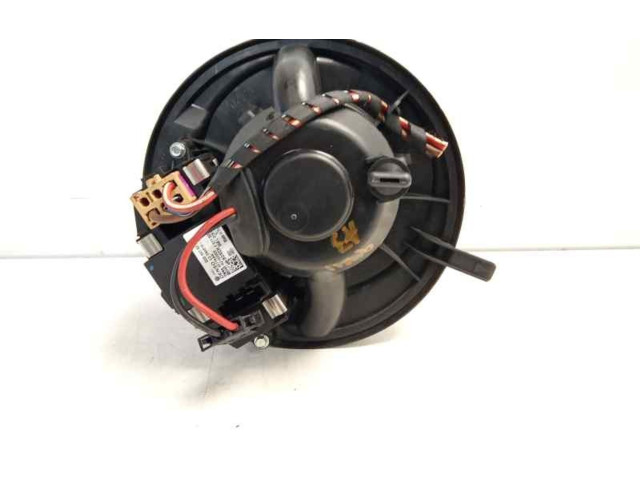 Вентилятор печки 3C0907521F Audi A3 S3 8P