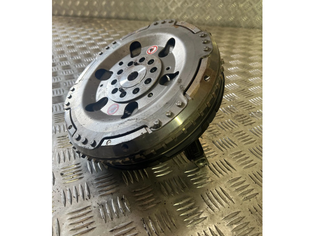 Генератор 31473617   Volvo XC90      