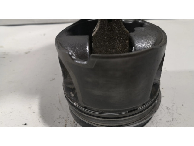 Поршень с шатуном 1741 BMW X5 E70 для дизельного двигателя 3.0