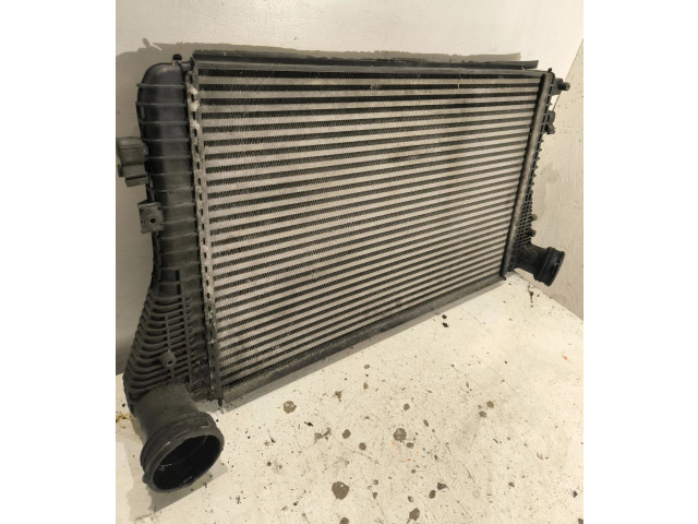 Интеркулер 1K0145803 Audi A3 S3 8P