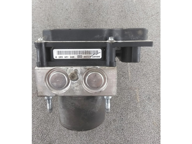 Блок АБС    KIA  Venga   -  года