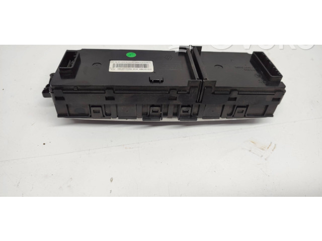 Блок управления климат-контролем 275102769R, E1067995   Renault Scenic III   Grand scenic III