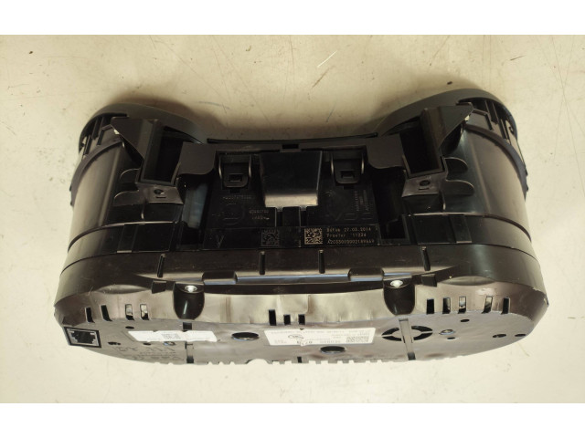 Панель приборов 5E0920871B, VDD0242703 Skoda Octavia Mk3 (5E)