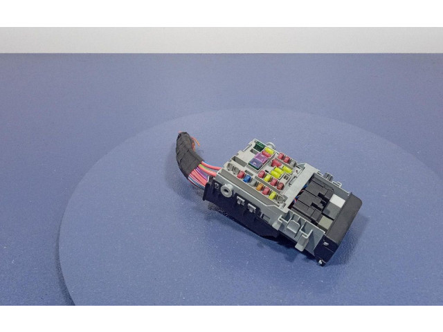 Pojistková skříňka 13222786, 13222786 Opel Zafira C 2015